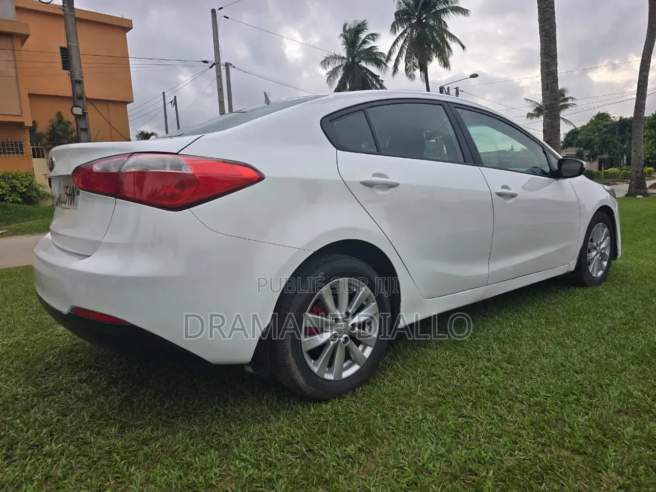 Kia Forte 2016 Blanc cassé