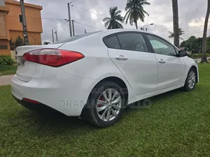 Kia Forte 2016 Blanc cassé
