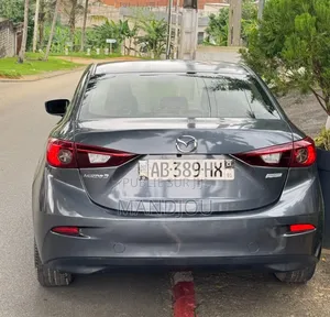 Mazda 3 2017 Gris