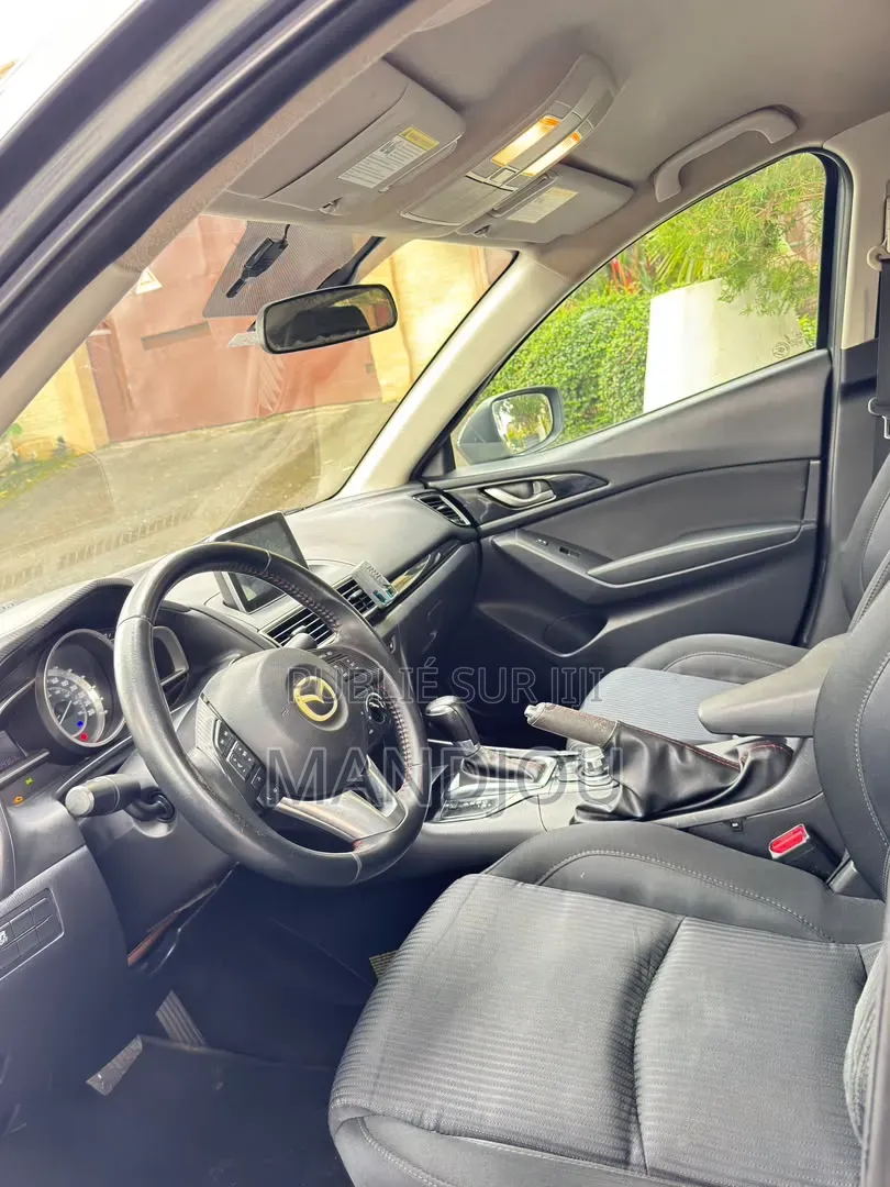 Mazda 3 2017 Gris