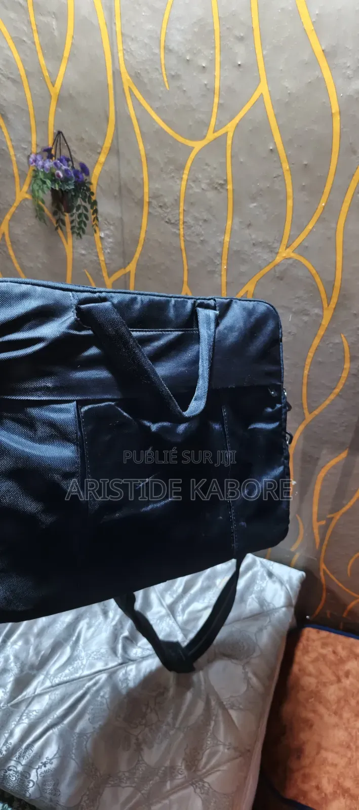 Sacs Mallette Pour Ordinateur Portable Et Bureau Très Bonnes Qualités