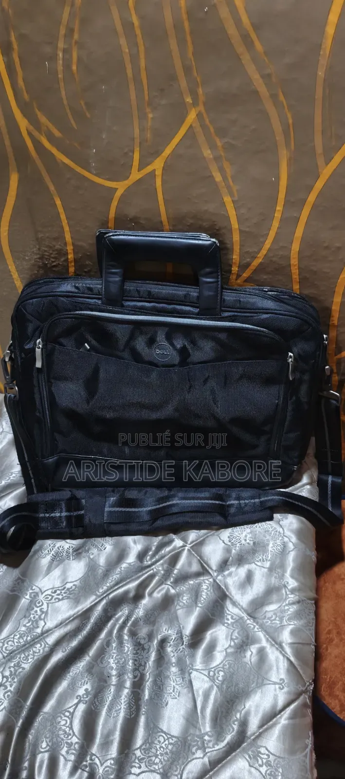 Sacs Mallette Pour Ordinateur Portable Et Bureau Très Bonnes Qualités