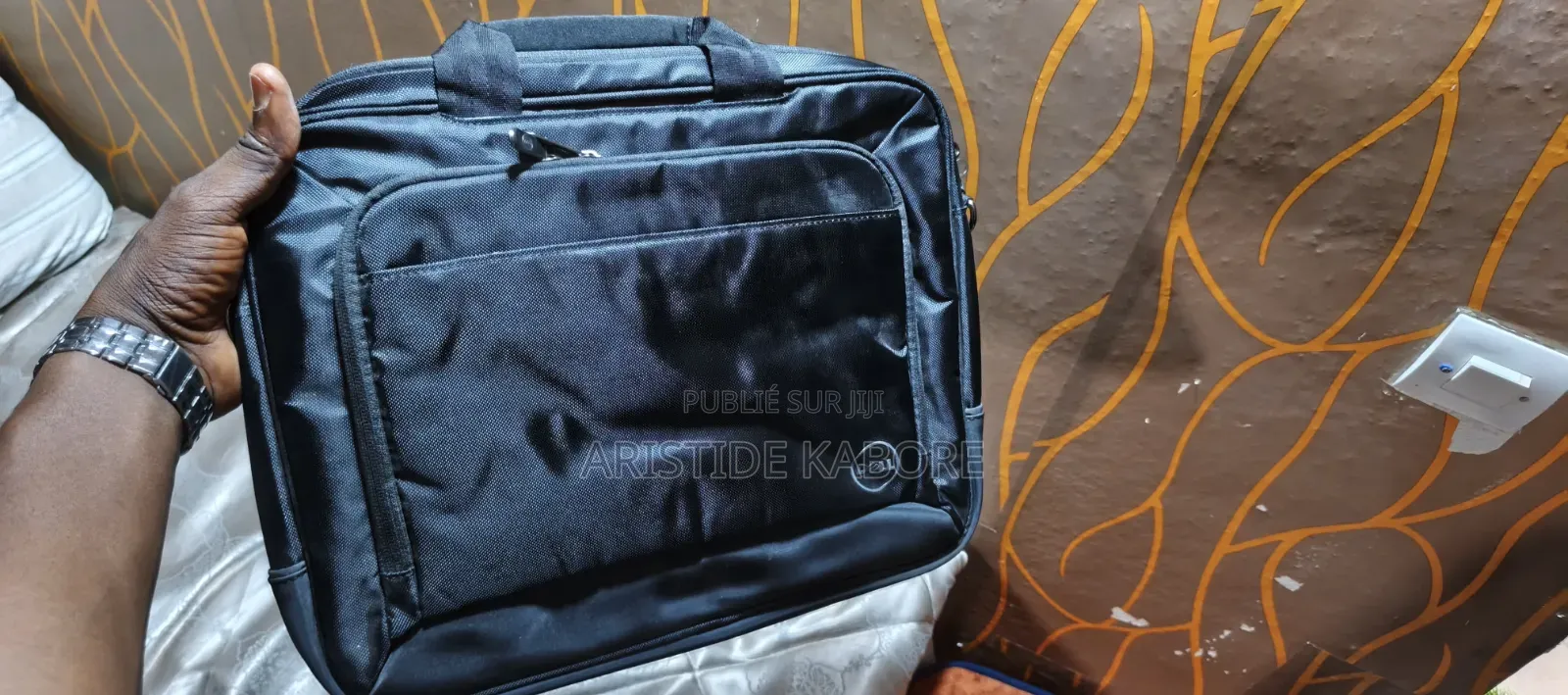 Sacs Mallette Pour Ordinateur Portable Et Bureau Très Bonnes Qualités