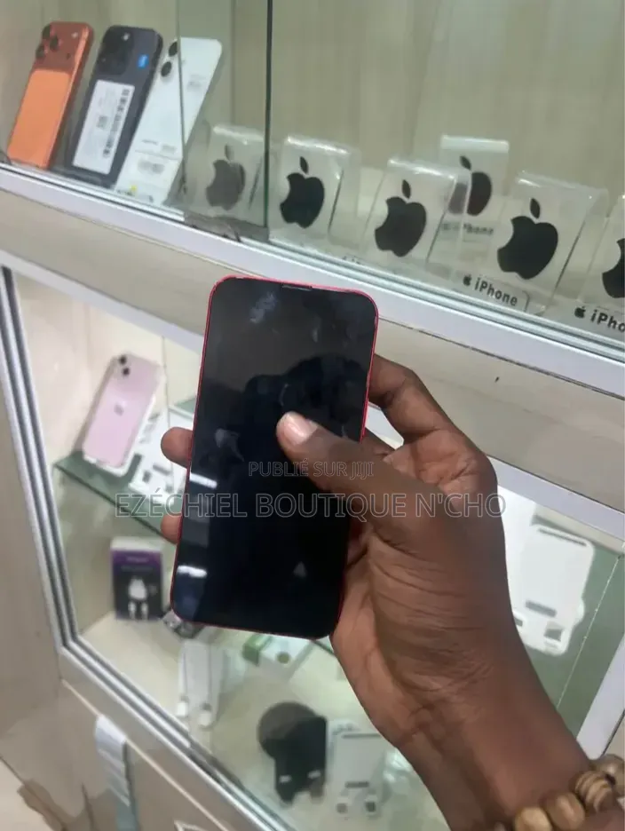 Nouveau Apple iPhone 13 128 GB Rouge