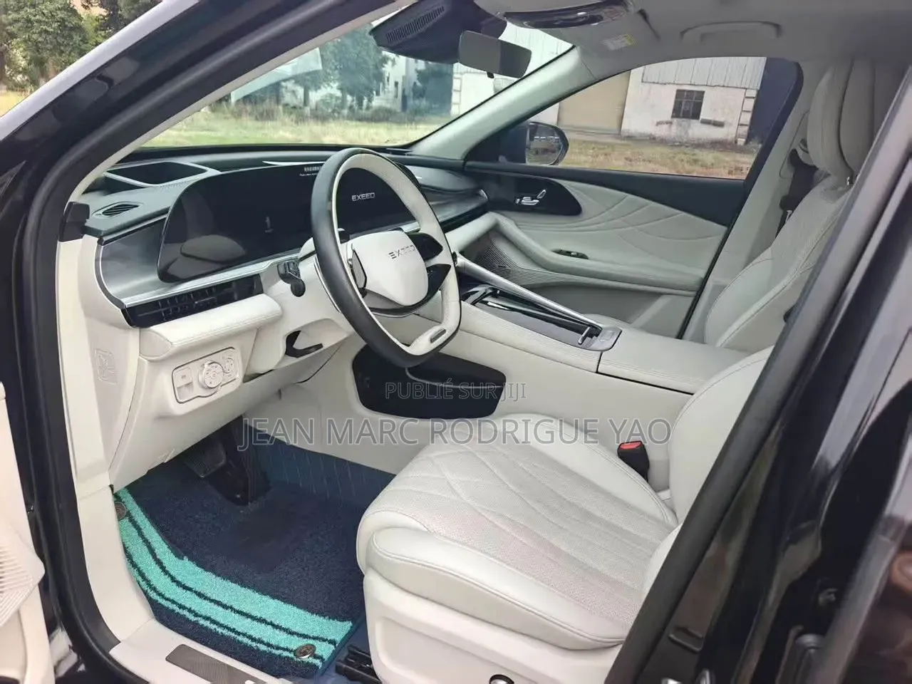 Nouveau Exeed Sterra ET 2026 Noir