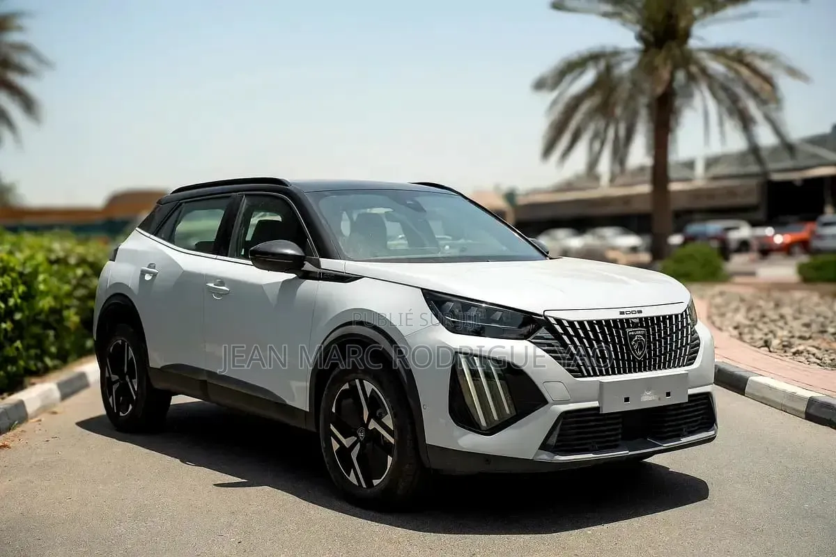 Nouveau Peugeot 2008 2025 Blanc cassé