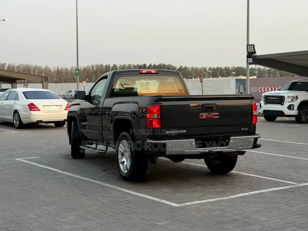 Nouveau GMC Sierra 2026 Noir