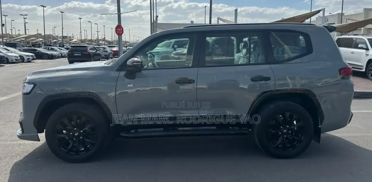 Nouveau Toyota Land Cruiser 2026 Bleu