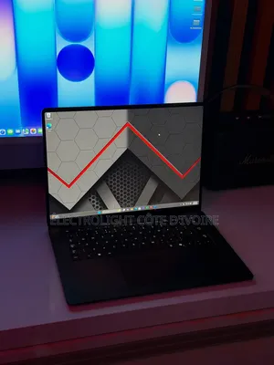 Nouveau Microsoft Surface Laptop 7 32GB Qualcomm Snapdragon X Elite 1T