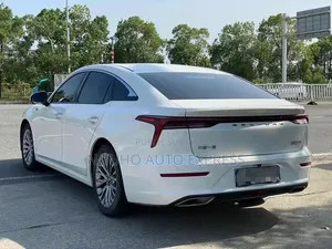 Bestune T77 1.2 FWD 2022 Blanc