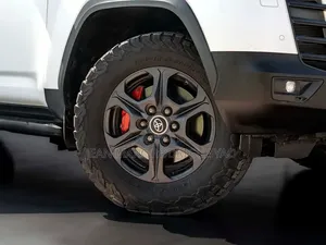 Nouveau Toyota Land Cruiser 2026 Blanc cassé