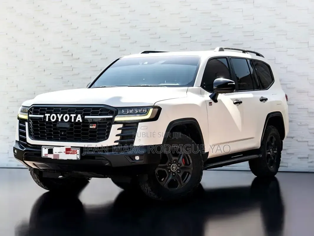 Nouveau Toyota Land Cruiser 2026 Blanc cassé