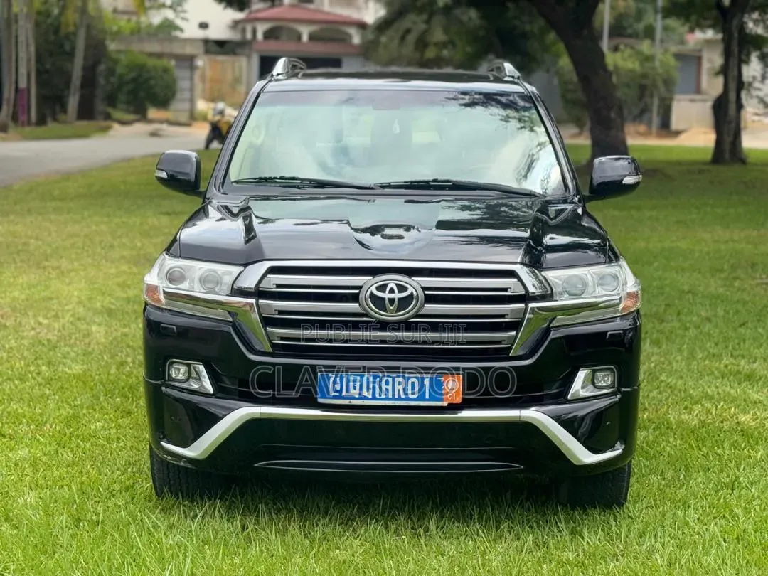 Toyota Land Cruiser 2018 Noir