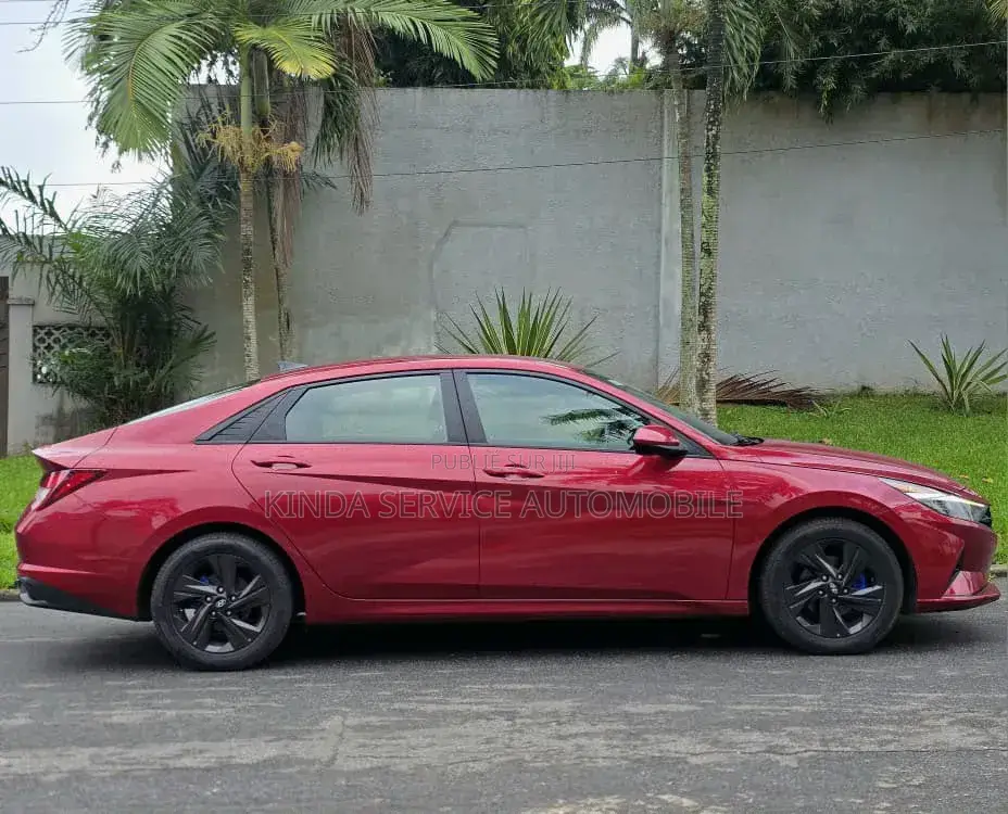 Hyundai Elantra 2022 Rouge
