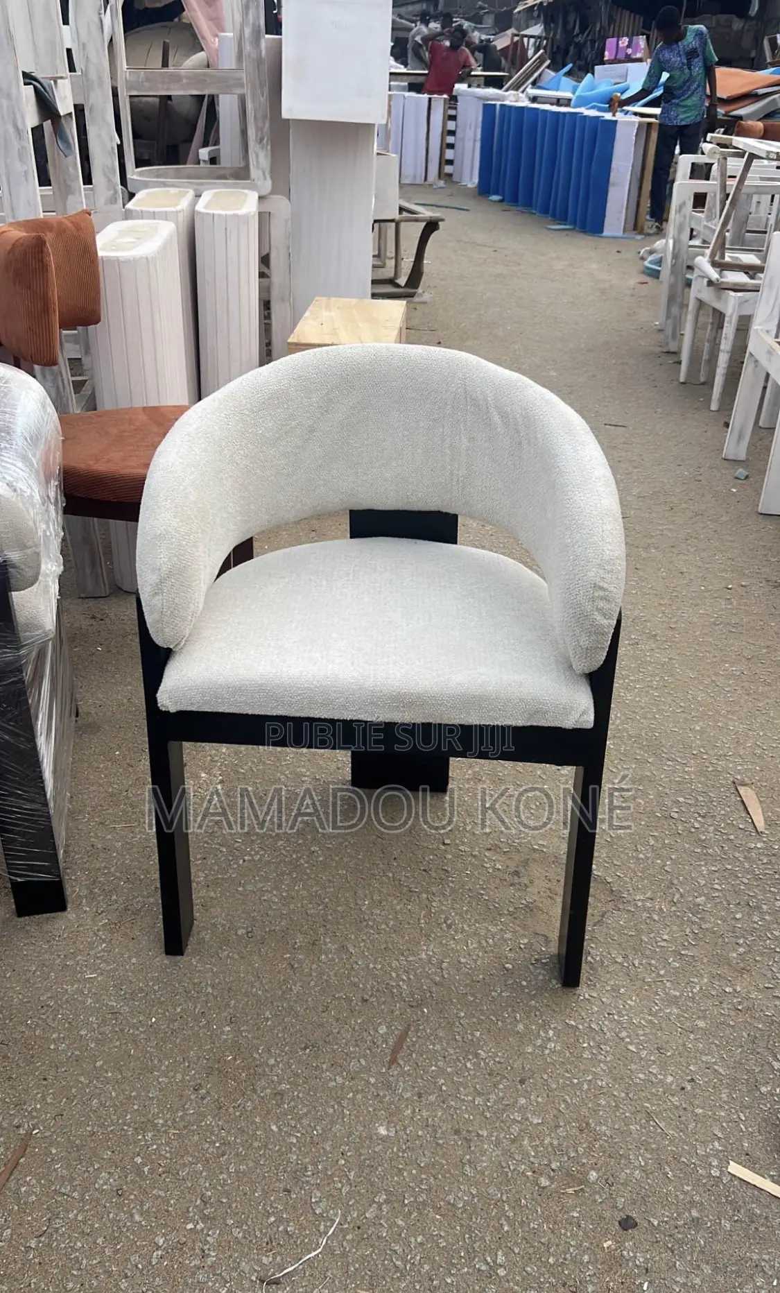 Chaises Disponibles