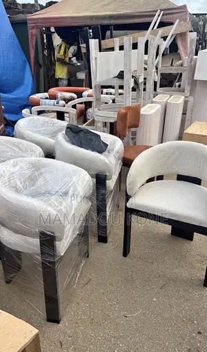 Chaises Disponibles