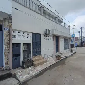 3chbre Appartement dans Fabrice Legre, Cocody à Louer