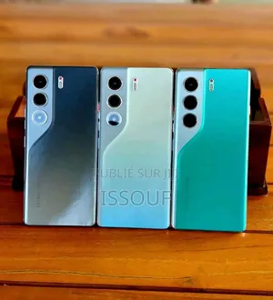 Nouveau Tecno Camon 40 Pro 4G 256 GB Autre