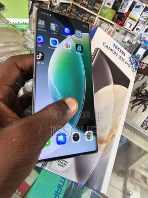 Nouveau Tecno Camon 30S Pro 256 GB Autre