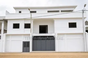 7chbre Duplex dans La Terre Immobilière, Songon à Vendre