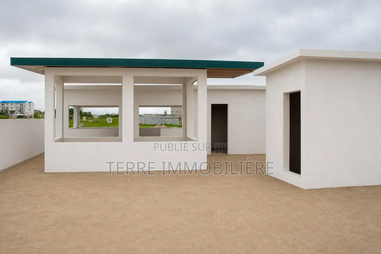 7chbre Duplex dans La Terre Immobilière, Songon à Vendre