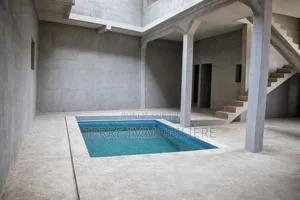 7chbre Duplex dans La Terre Immobilière, Songon à Vendre