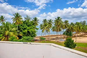 7chbre Duplex dans La Terre Immobilière, Songon à Vendre