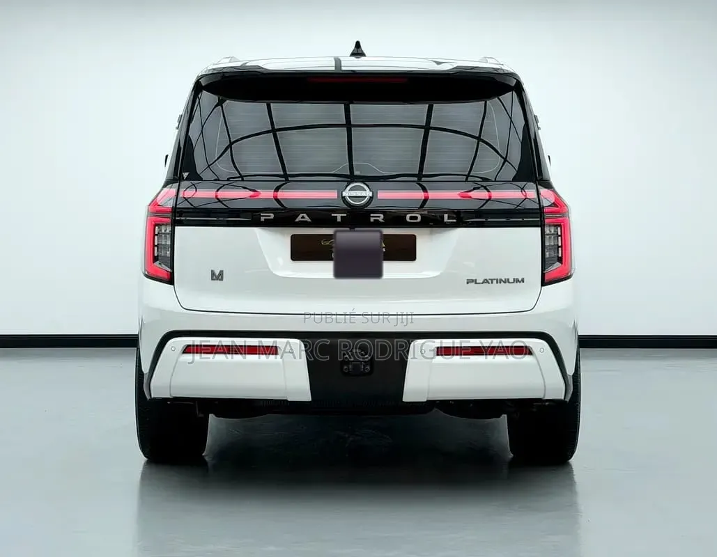 Nouveau Nissan Patrol 2025 Blanc cassé