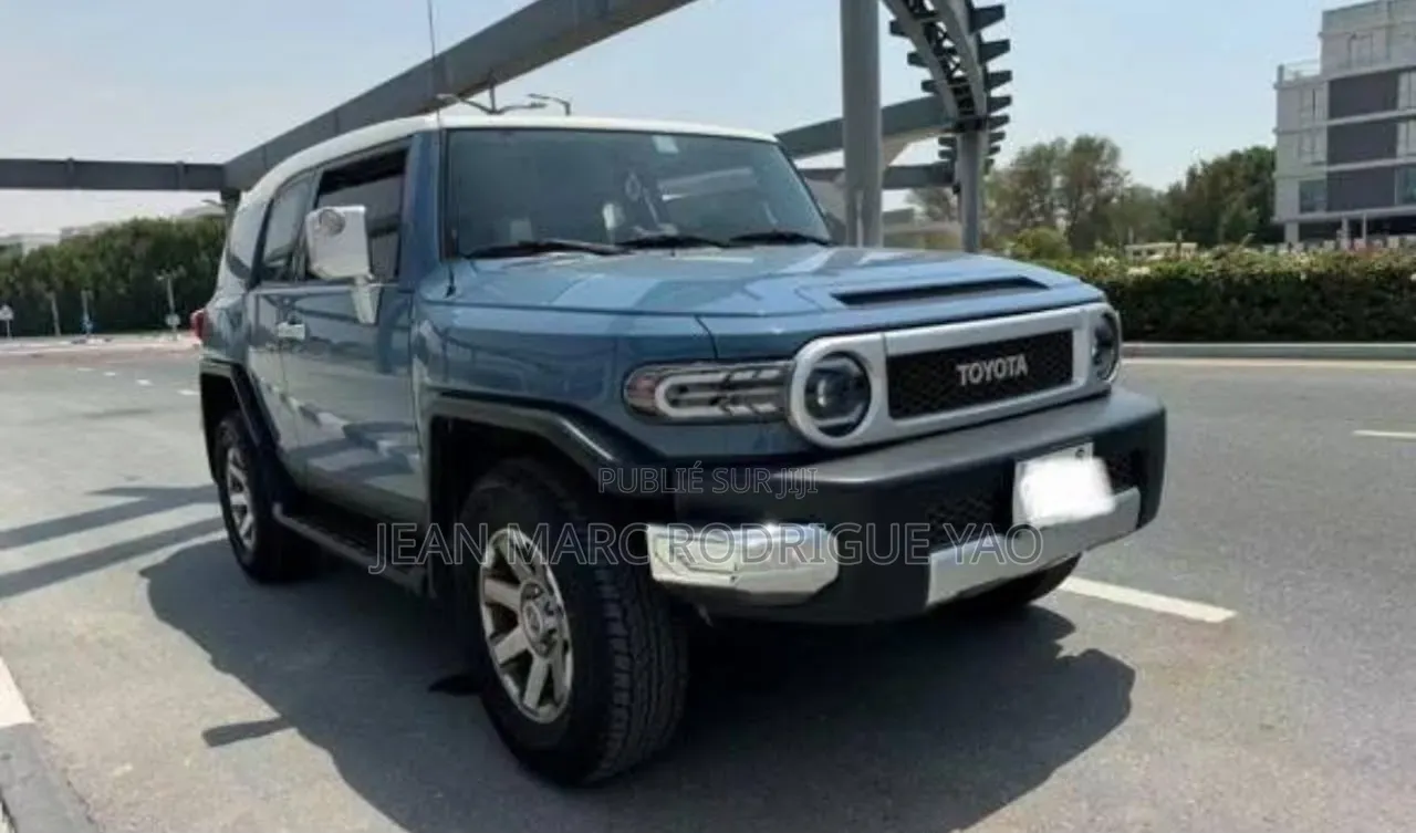 Nouveau Toyota FJ Cruiser 2025 Bleu