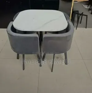 Table À Manger