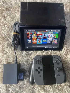 Nintendo Switch Craquer CASI NEUF
