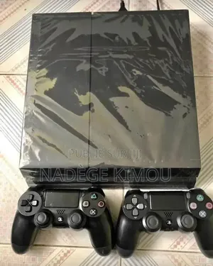 PlayStation 4 Avec 50 Jeux