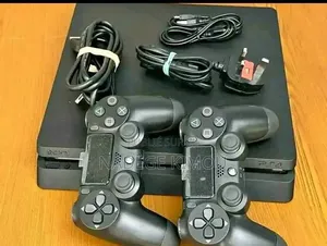 PlayStation 4 Avec 50 Jeux