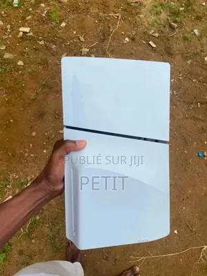 Ps5 Slim Standard CASI NEUF