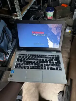 Nouveau Ordinateur de bureau HP 200 G4 4GB Intel Core i9 HDD 512GB