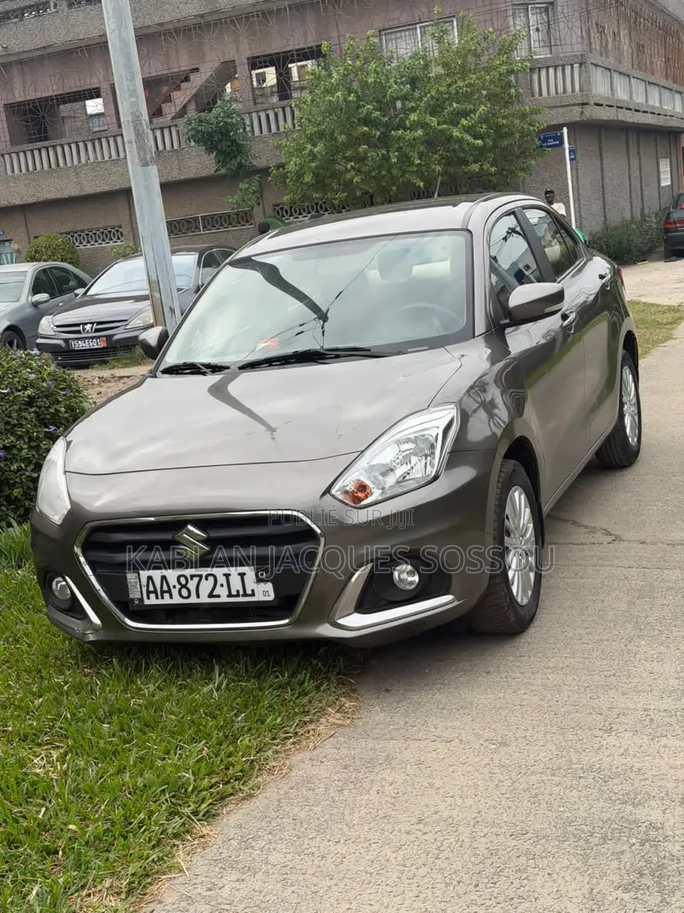 Suzuki Dzire 2025 Marron