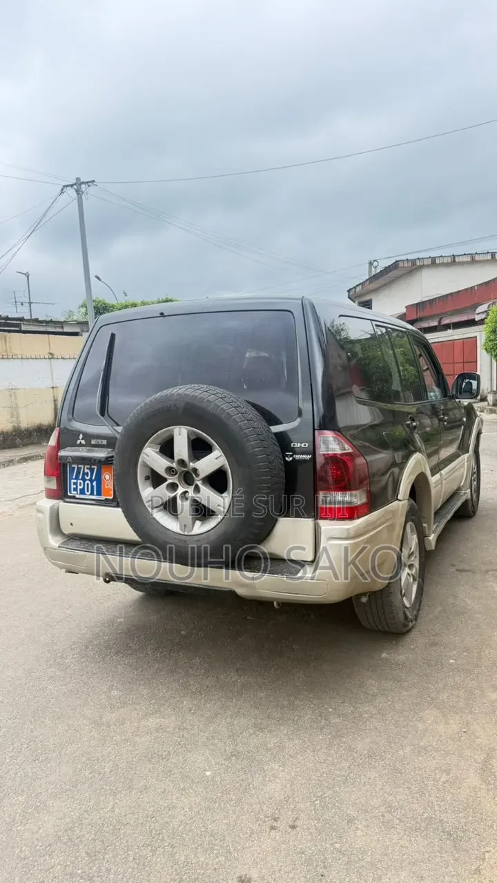 Mitsubishi Pajero 2005 Noir