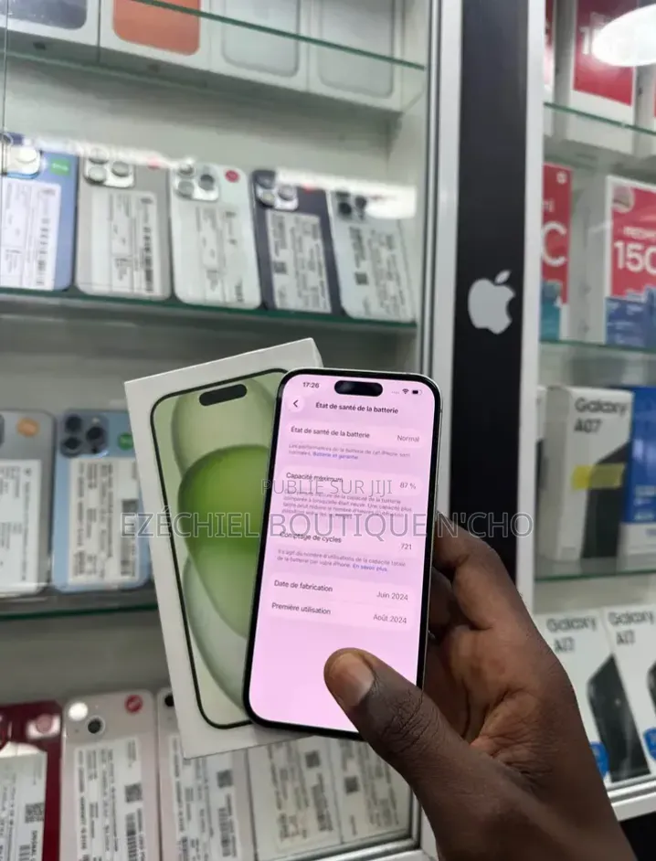 Nouveau Apple iPhone 15 512 GB Vert