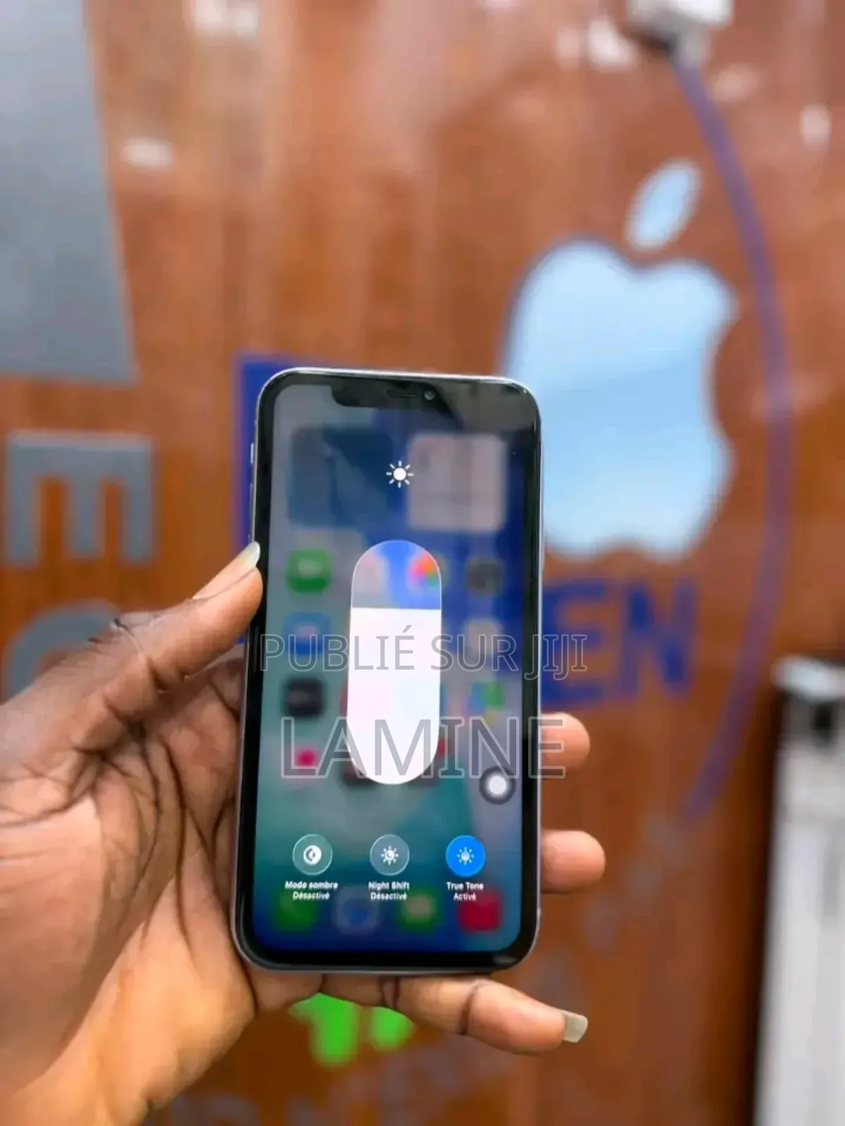 Nouveau Apple iPhone 11 64 GB Violet