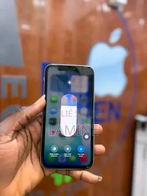Nouveau Apple iPhone 11 64 GB Violet