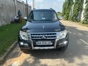 Mitsubishi Pajero 2025 Noir