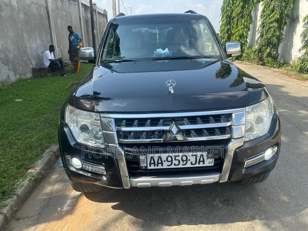 Mitsubishi Pajero 2025 Noir