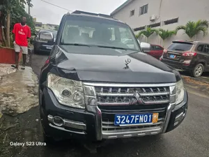 Mitsubishi Pajero 2012 Noir