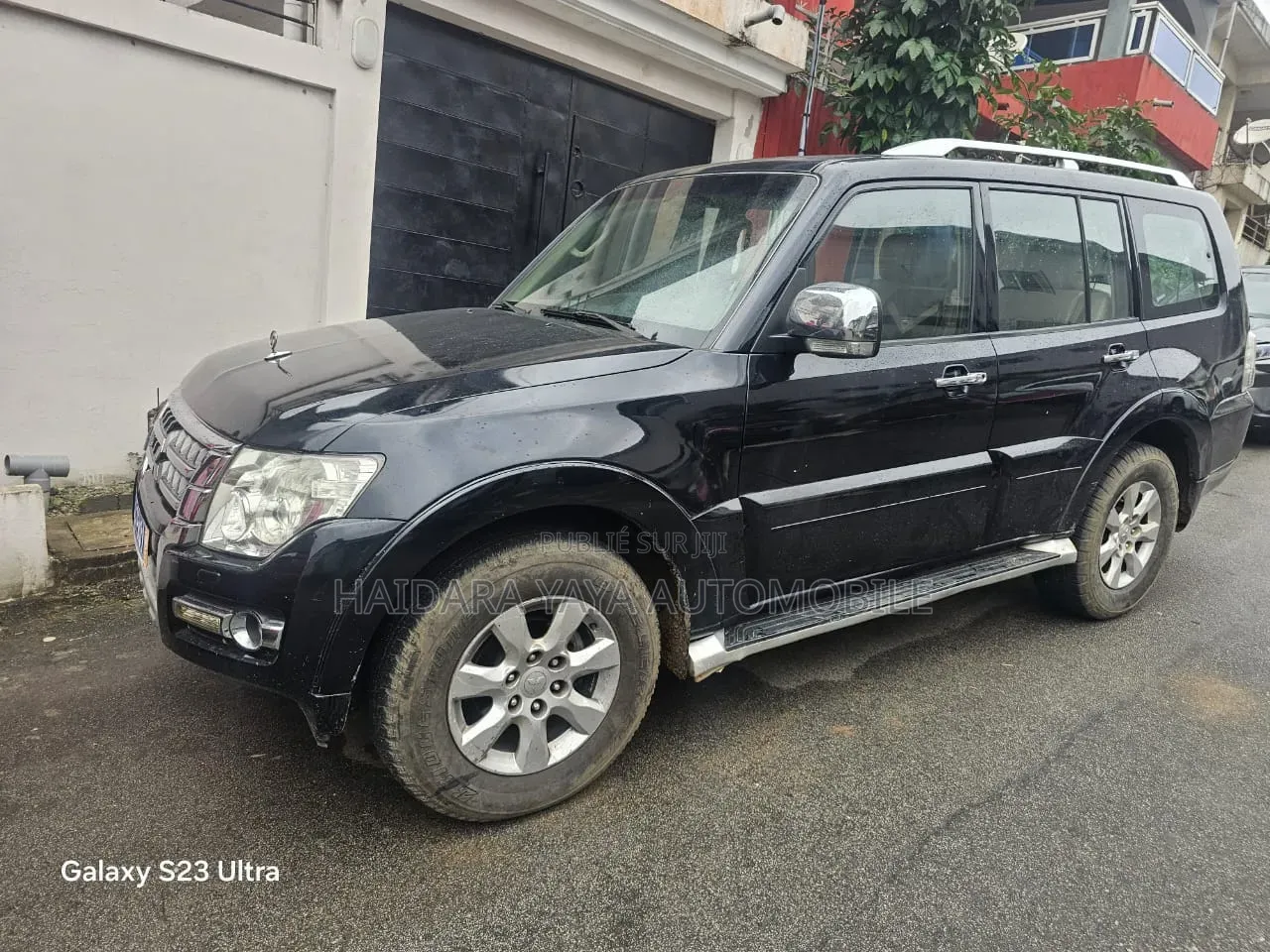 Mitsubishi Pajero 2012 Noir