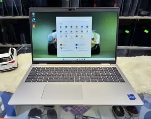 Nouveau Dell Latitude 5540 16GB Intel Core i5 SSD 512GB