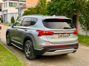 Hyundai Santa Fe 2023 Gris