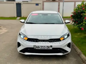Kia Forte 2023 Blanc