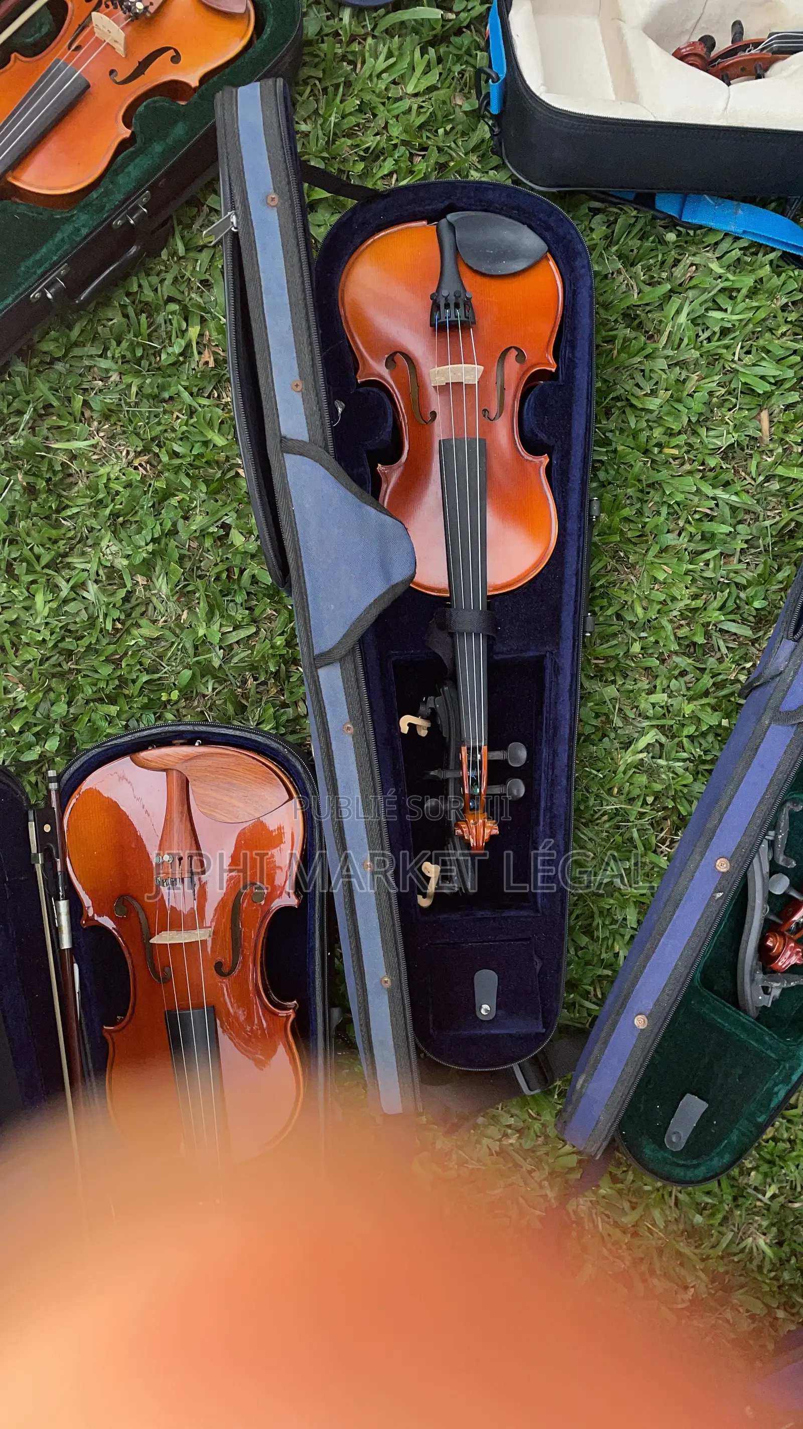 Violon ,Violoncelle Et Contrebasse