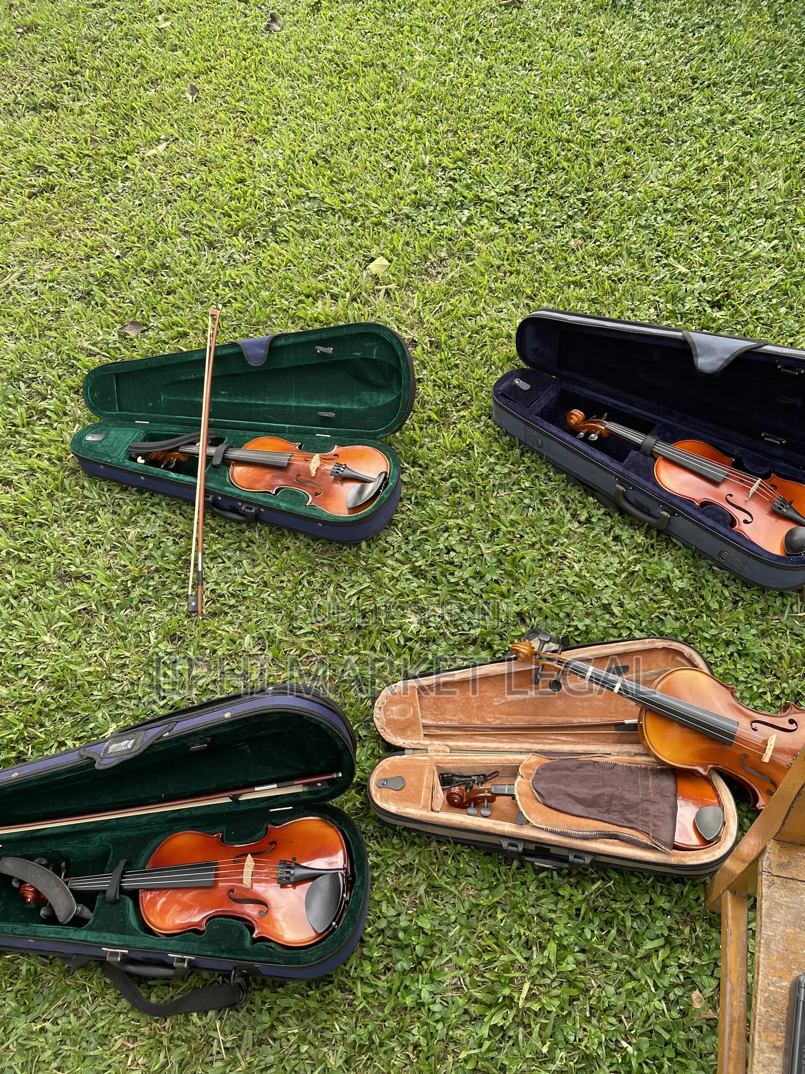Violon ,Violoncelle Et Contrebasse