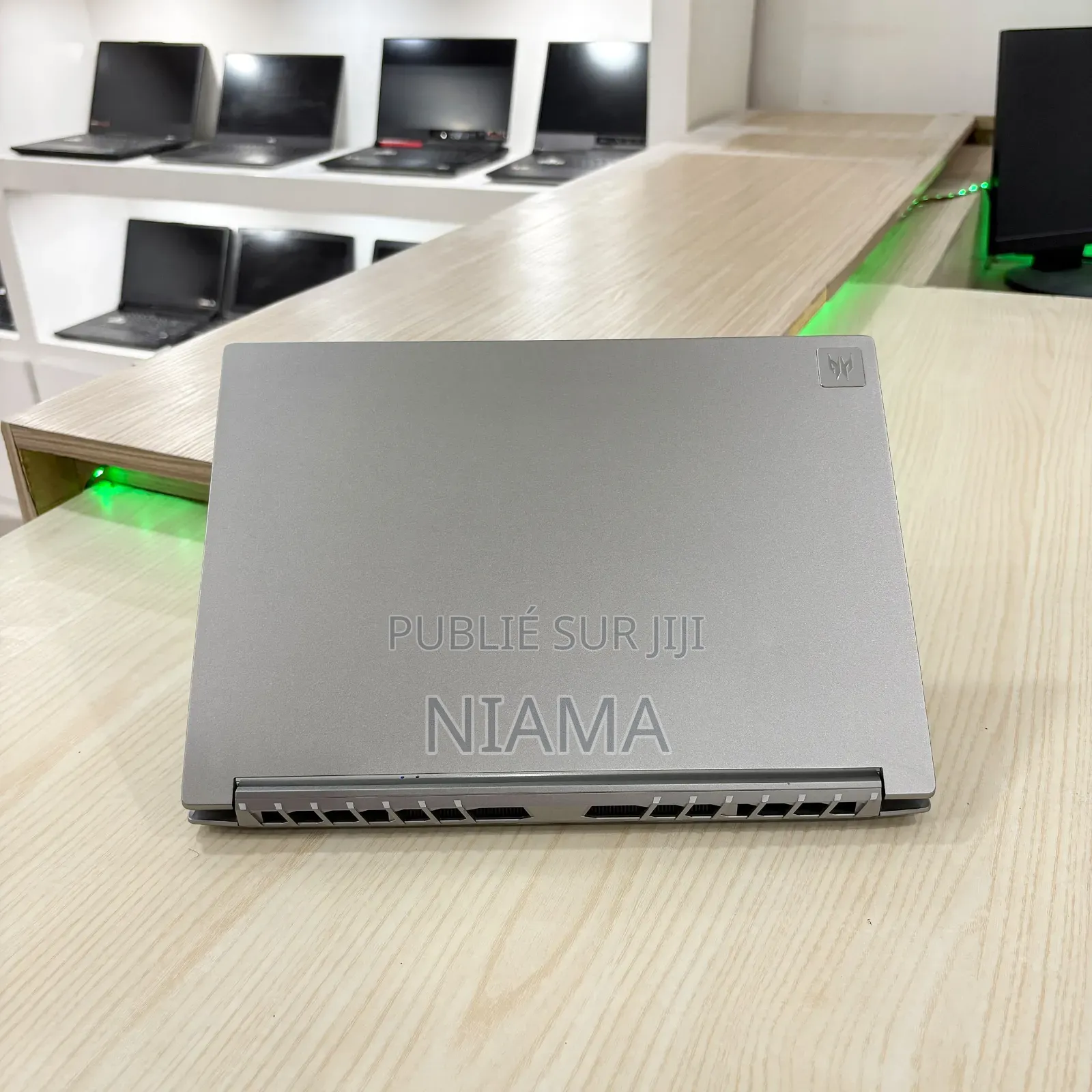 Nouveau Acer Predator Triton 14 AI 16GB Intel Core i7 SSD 512GB
